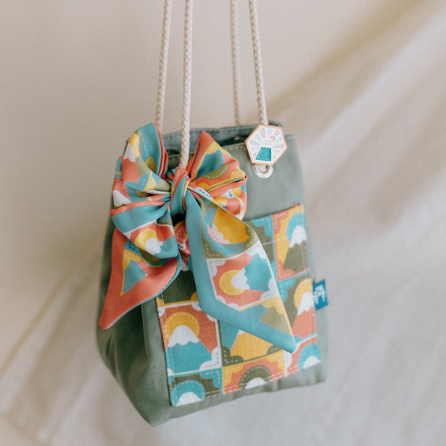 【漁夫袋】𝗣𝗔𝗦𝗧𝗘𝗟|🪡 刺繡風 X 富士山 🗻 ϟ 湖綠色