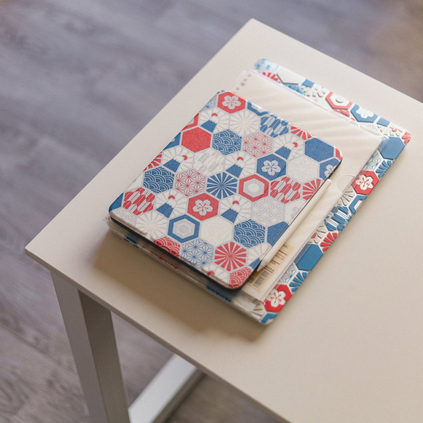 【 iPad Case 】富士山 🗻|紅|六角磁磚系列
