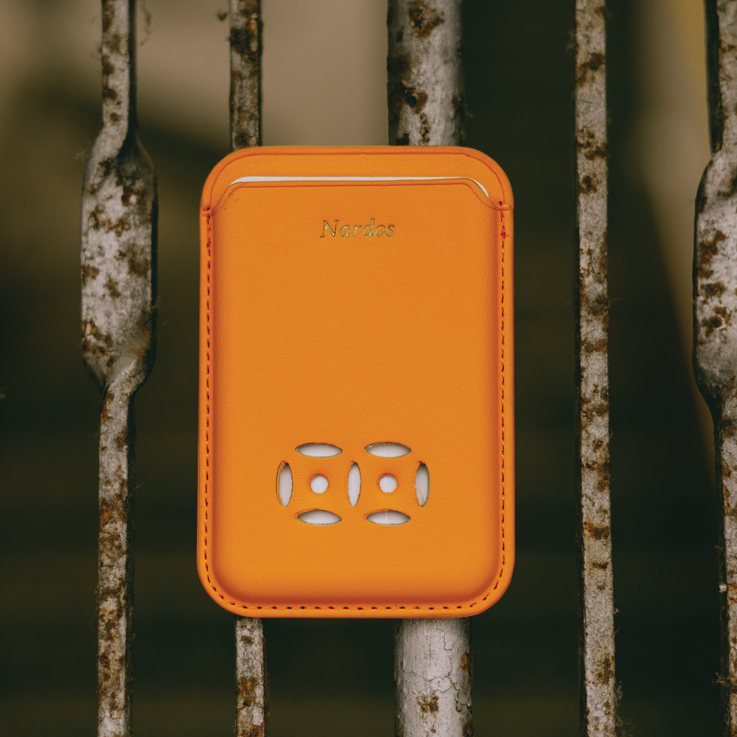 【Hereafter x Nardos】鐵閘 Magsafe 手機殻 & 信箱卡套 套裝 |🇵🇪 紅色 𝙍𝙪𝙗𝙮