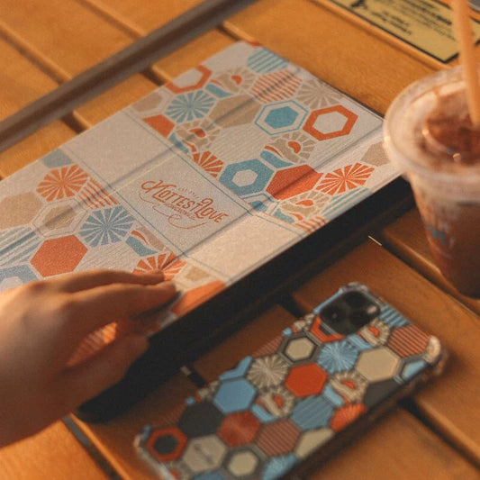 【 iPad Case 】獅子山 🌉｜橙｜六角磁磚系列