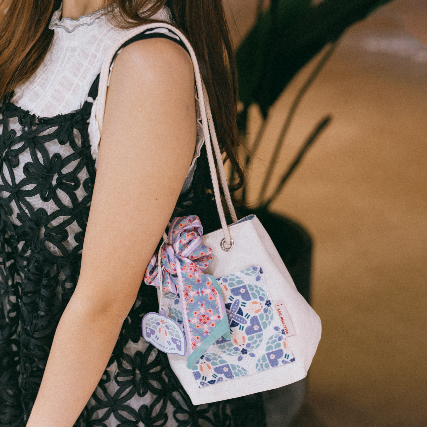 【漁夫袋】the Moonlight Rabbit 🐇 小月兔｜紫色｜磁磚系列 ϟ 米白