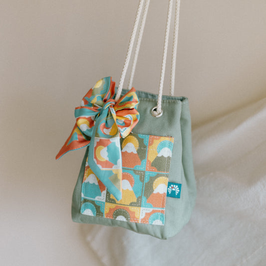 【漁夫袋】𝗣𝗔𝗦𝗧𝗘𝗟｜🪡 刺繡風 X 富士山 🗻 ϟ 湖綠色