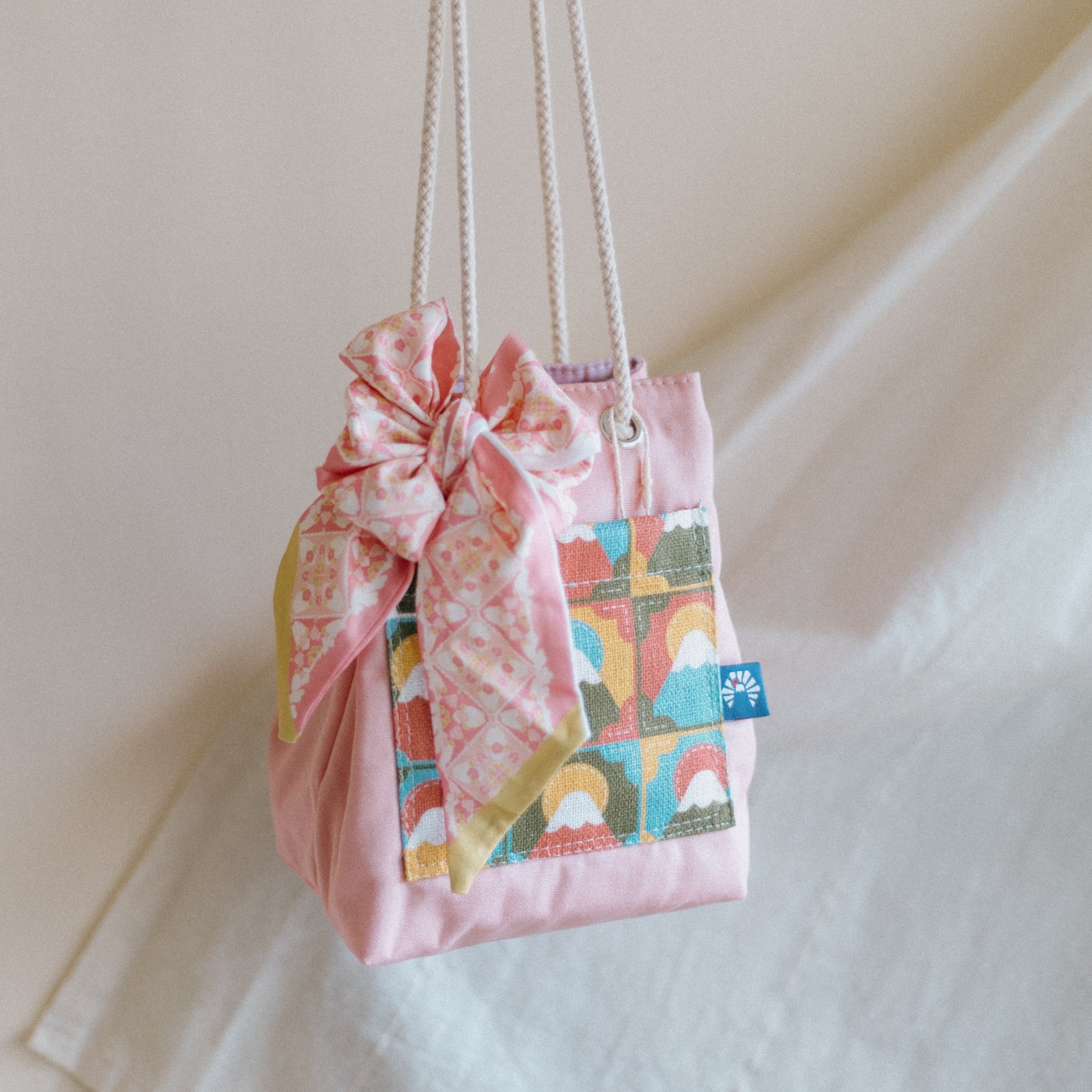 【漁夫袋】𝗣𝗔𝗦𝗧𝗘𝗟｜🪡 刺繡風 X 富士山 🗻 ϟ 粉色