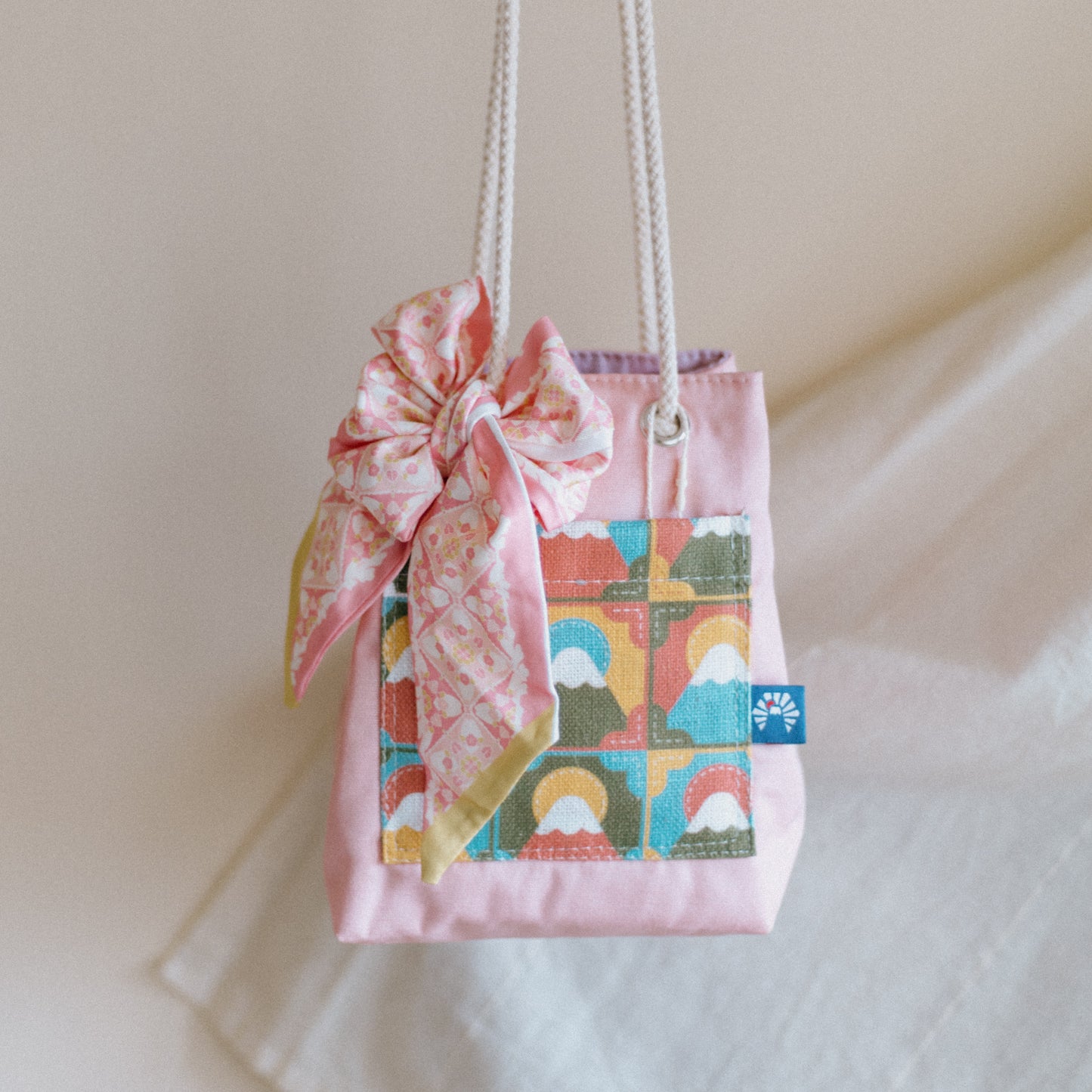 【漁夫袋】𝗣𝗔𝗦𝗧𝗘𝗟｜🪡 刺繡風 X 富士山 🗻 ϟ 粉色