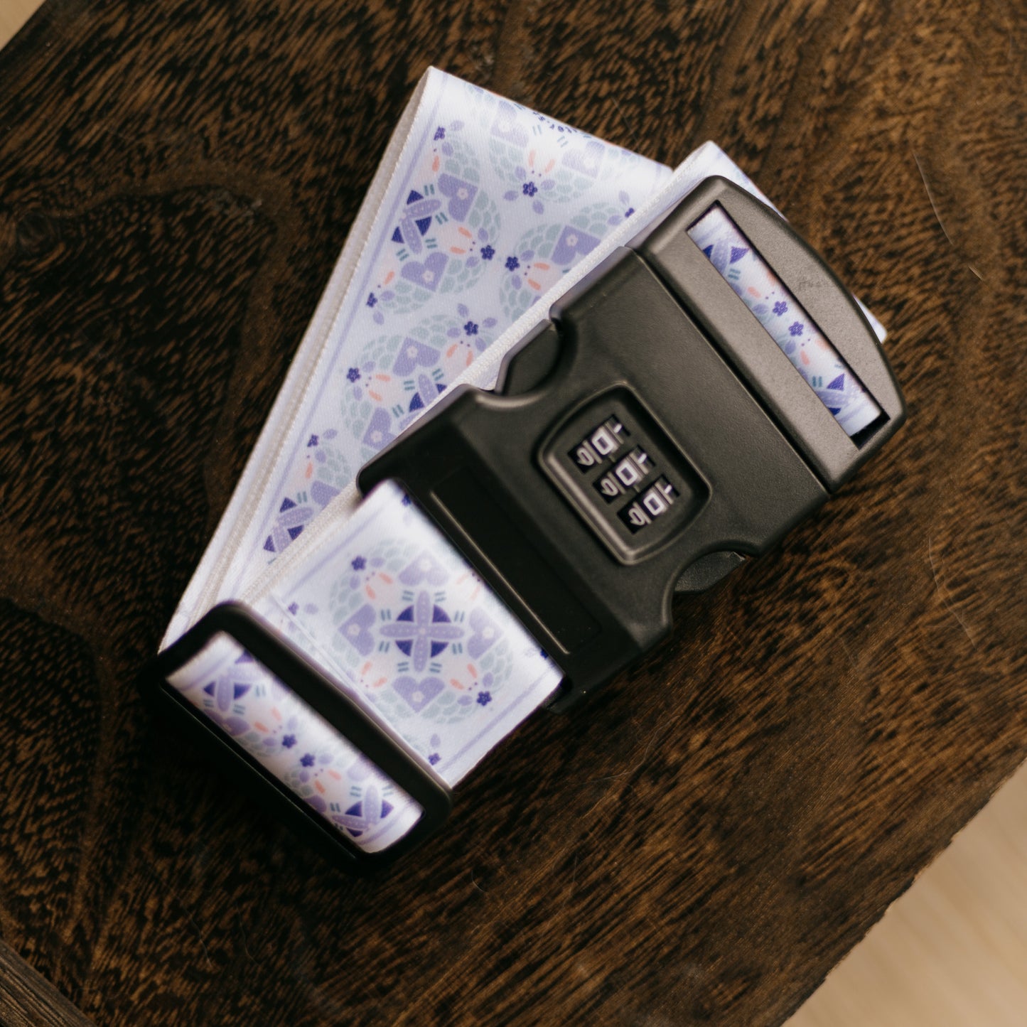 【行李帶】the Moonlight Rabbit 🐇 小月兔｜紫色｜磁磚系列