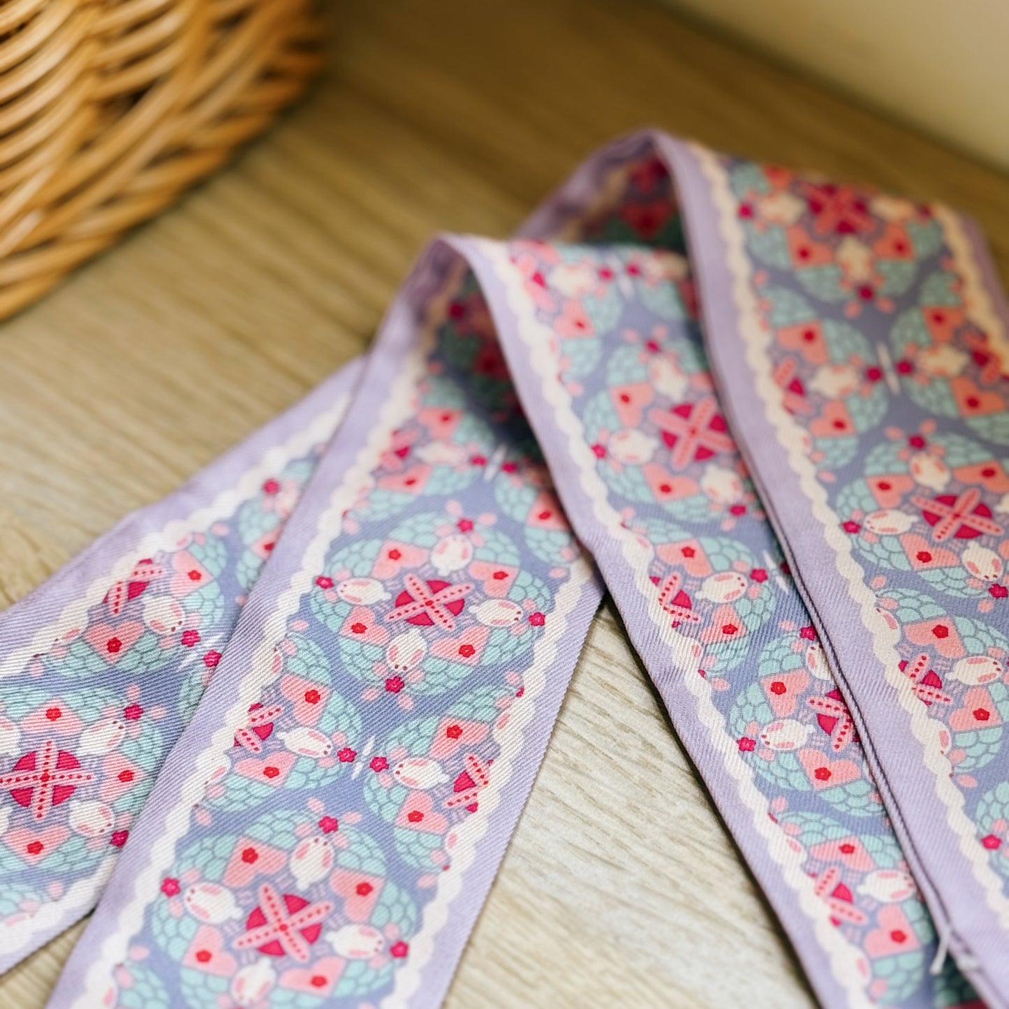 【絲巾】the Moonlight Rabbit 🐇 小月兔｜紫色｜磁磚系列